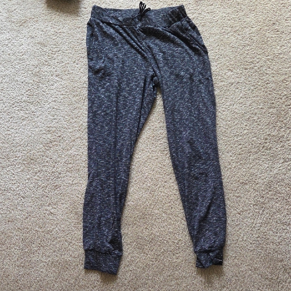 Daisy Fuentes Charcoal Jogger Pants